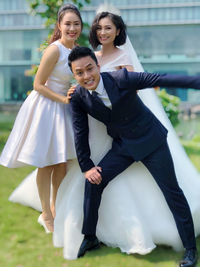 Bộ 3 đóng chung trong Hoa Hồng Trên Ngực Trái