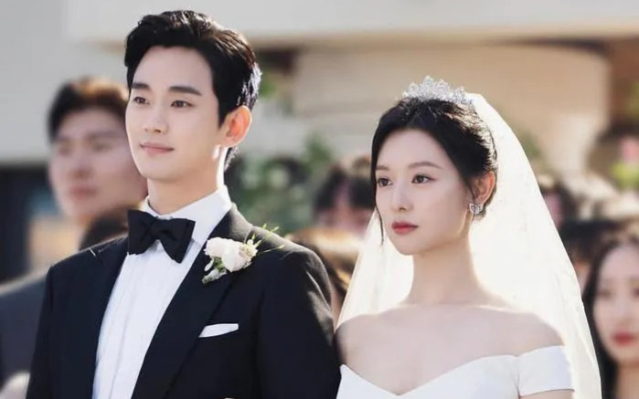 Kim Soo Hyun và Kim Ji Won nhận trái ngọt sau 8 tháng 'về chung nhà' Ảnh 2