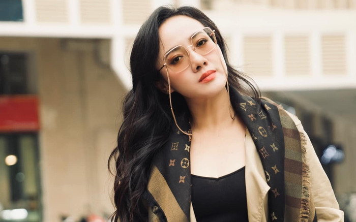 BTV Hoài Anh thong thả xuống phố, vẻ bề ngoài 'hack tuổi' gây thương nhớ Ảnh 2