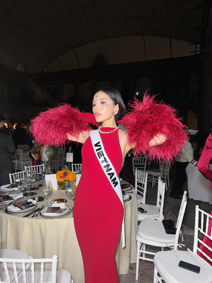 Nhiều đối thủ của Hoa hậu Kỳ Duyên đã phàn nàn với ban tổ chức Miss Universe về thực đơn không đảm bảo chất dinh dưỡng.