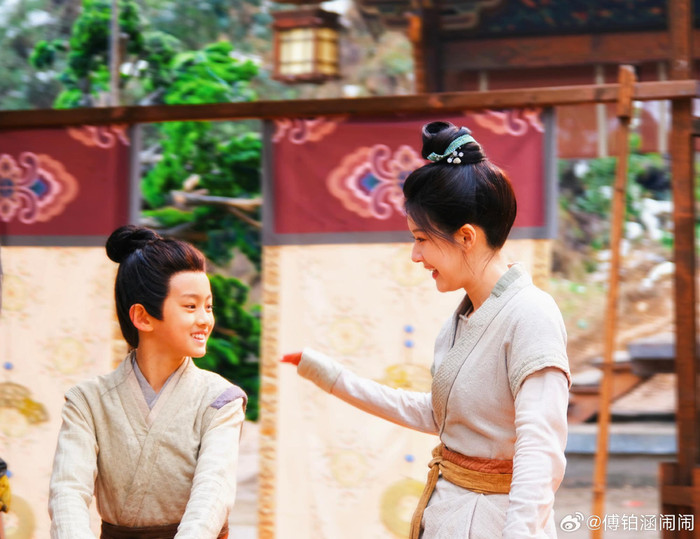 Cảnh không lên sóng trong Rèm Ngọc Châu Sa bóc trần con người thật của Triệu Lộ Tư Ảnh 3