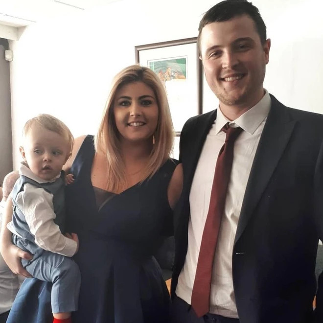 Nữ người mẫu bị bạn trai vì thừa cân quá nhiều.