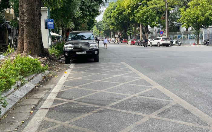 Vụ cô gái bị nhóm quái xế tông tử vong: Nỗi khiếp sợ của người dân trên phố Trần Hưng Đạo Ảnh 2