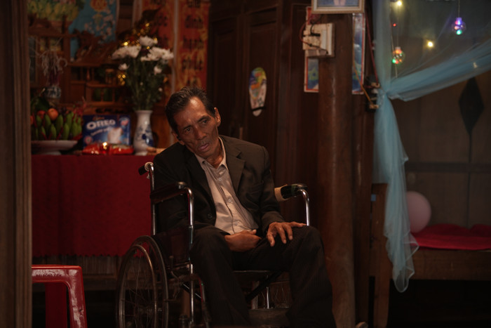 Nghệ sĩ Thương Tín tham gia vai diễn nhỏ.