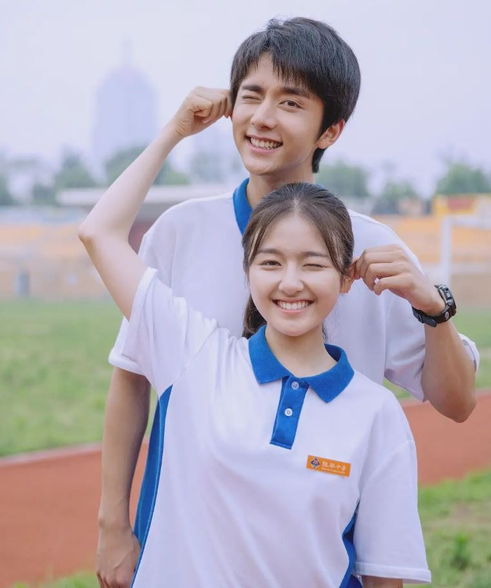 Một số nguồn tin cho rằng, cặp sao sang New Zealand hẹn hò để né giới truyền thông, đồng thời chuẩn bị cho hôn lễ trong mơ sau 6 năm bí mật hẹn hò.