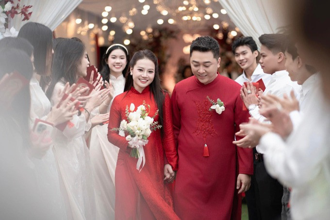 Cặp đôi tổ chức lễ cưới vào tháng 1/2024. 