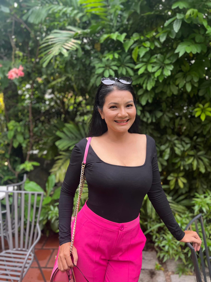  Xinh đẹp, tài năng nhưng cuộc sống của nữ diễn viên gặp nhiều trắc trở, lận đận trong chuyện tình cảm.