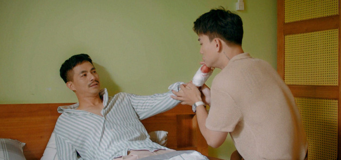 Cảnh người tình là đàn ông của Dũng 'kính' lần đầu xuất hiện trong tập 29 phim Độc đạo. 