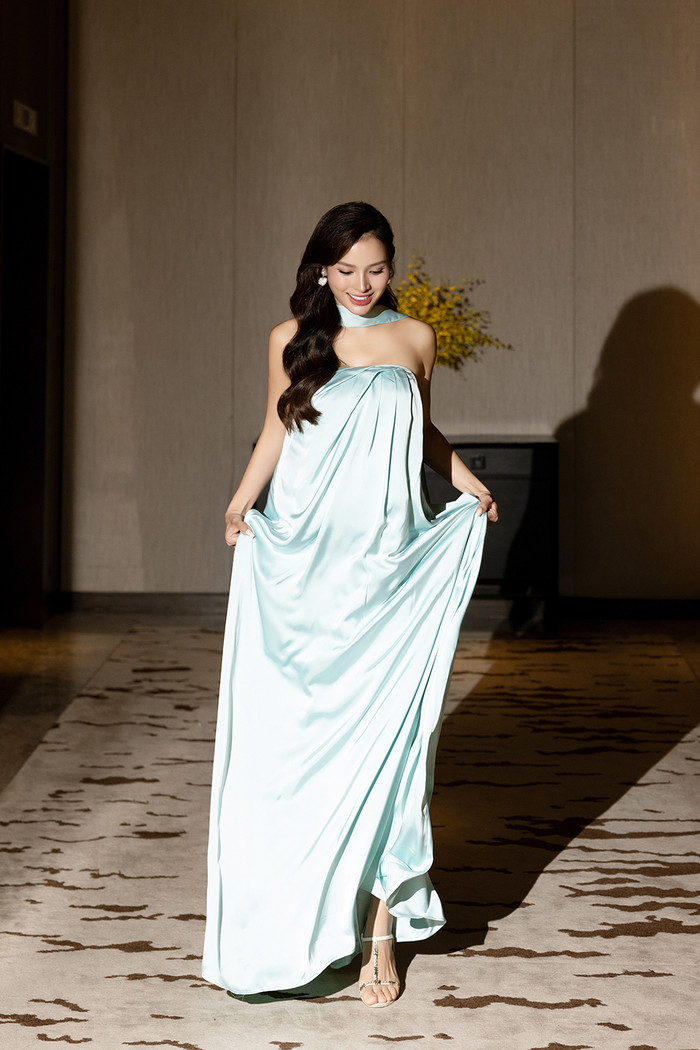 Outfit cuối sự kiện của Phương Trinh Jolie.