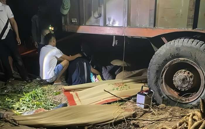  Hiện trường vụ tai nạn làm tử vong 2 người ở tỉnh Đắk Lắk. Ảnh: NLĐ