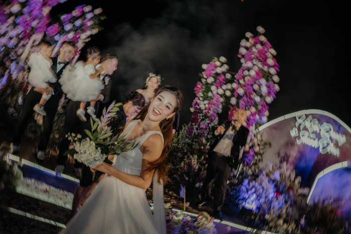 Hoa hậu Khánh Vân ở đám cưới của Hà Trí Quang - Thanh Đoàn.