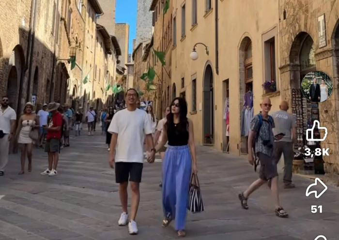 Hà Tăng và chồng đi du lịch nhiều nơi.