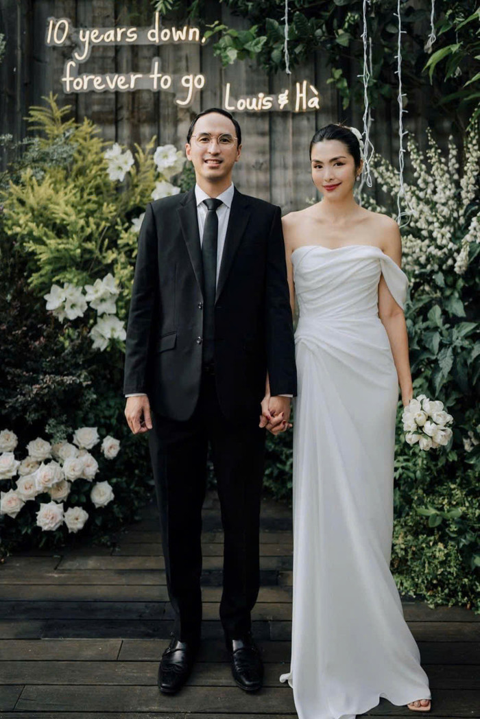 Cặp đôi vàng trong làng Vbiz.