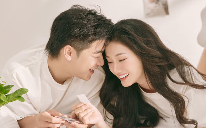 Thêm 1 cặp đôi Vbiz lộ bằng chứng hẹn hò, đàng trai kém 2 tuổi có gia thế cực khủng Ảnh 2