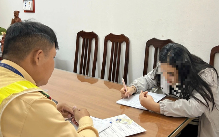 Nữ tài xế trần tình lý do quay đầu ngược chiều trên cao tốc Pháp Vân - Cầu Giẽ, bị phạt 17 triệu đồng Ảnh 2