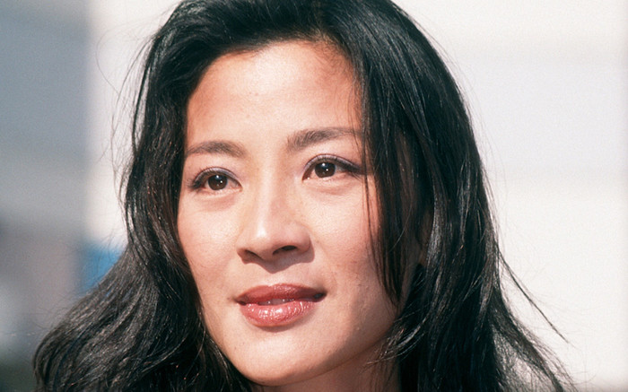 Hoa hậu nhận bằng tiến sĩ ở tuổi 60, bất động sản triệu đô trải dài từ Á qua Âu Ảnh 2