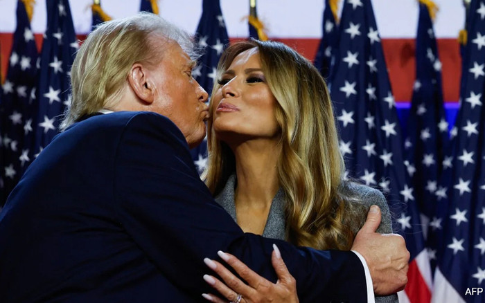 Phu nhân Melania Trump diện đồ có giá 170 triệu trong ngày chồng đắc cử Tổng thống Ảnh 2