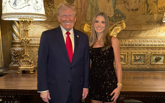 Cháu nội ông Donald Trump gây bất ngờ vì nhan sắc thay đổi Ảnh 2