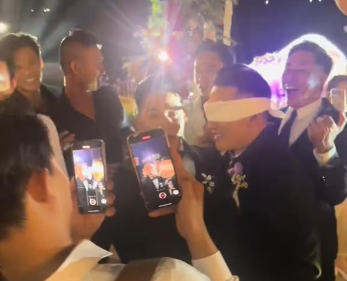 Xúc động khoảnh khắc Hà Trí Quang bịt mắt vẫn tìm thấy Thanh Đoàn trong đám cưới Ảnh 4