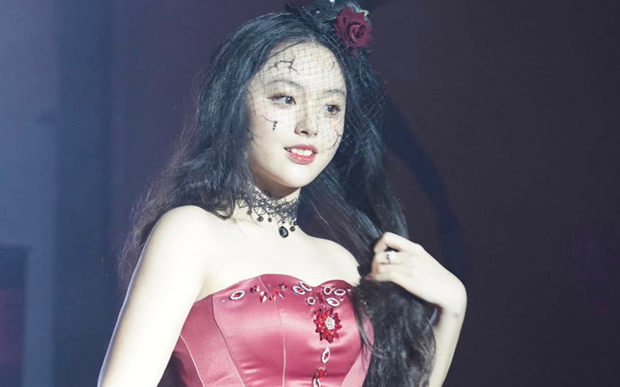 Ái nữ nhà Thuý Hạnh trình diễn catwalk như mẫu chuyên nghiệp Ảnh 2