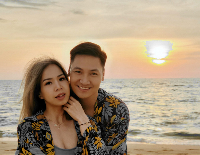 Vợ chồng Mạnh Trường cưới nhau tròn 16 năm, từng là thanh mai trúc mã hồi cấp 2.