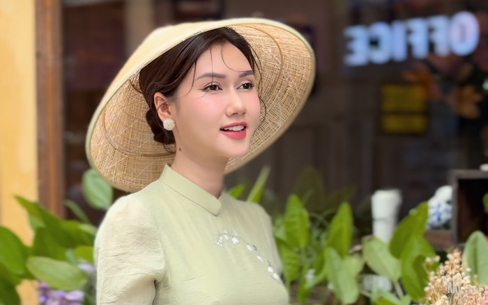 Hương Giang phản ứng lạ khi nhắc về Đình Tú Ảnh 2