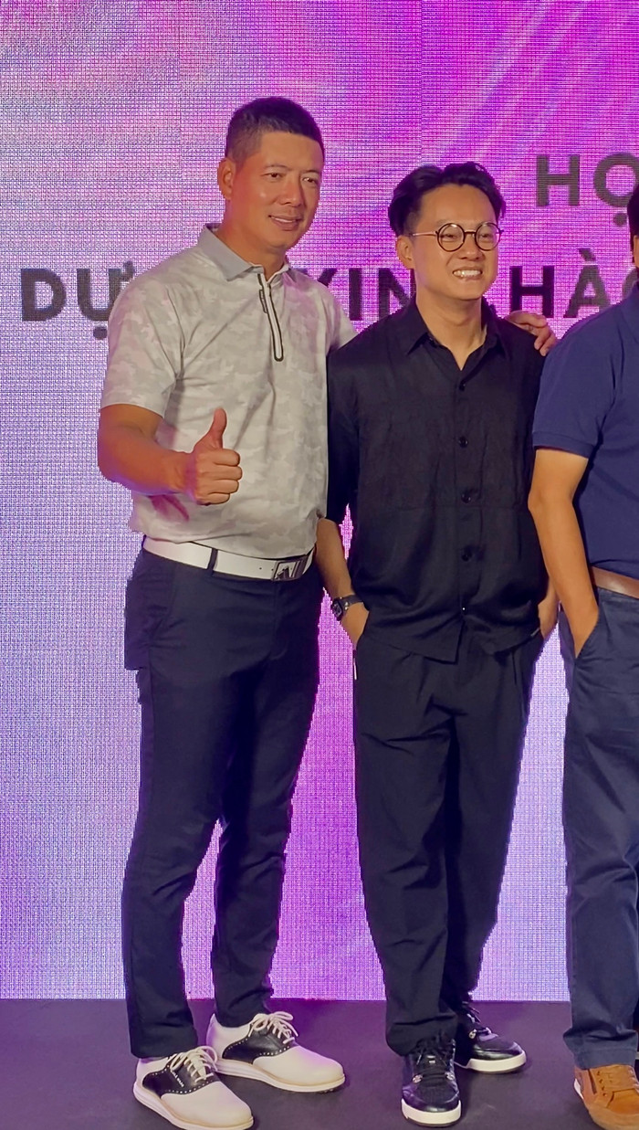 Bình Minh hội ngộ cùng nhạc trưởng Trần Nhật Minh - chồng siêu mẫu Thanh Hằng.