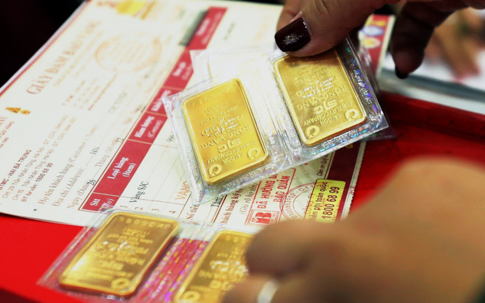 Giá vàng bất ngờ 'quay xe', tăng gần 2 triệu sau màn lao dốc bất ngờ Ảnh 2