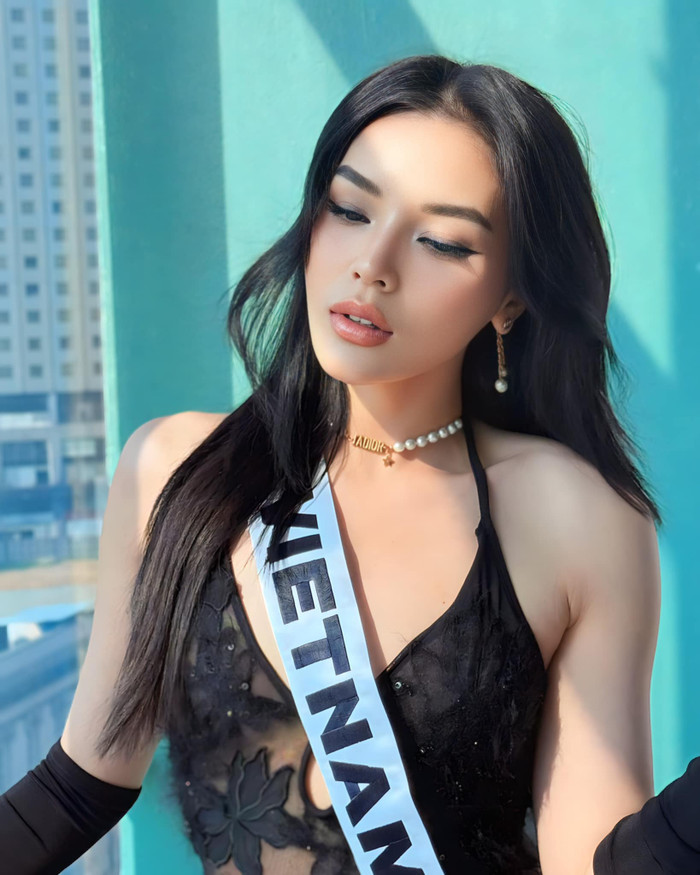 Hành trình chinh chiến Miss Universe của Hoa hậu Kỳ Duyên đang đi vào giai đoạn khốc liệt.