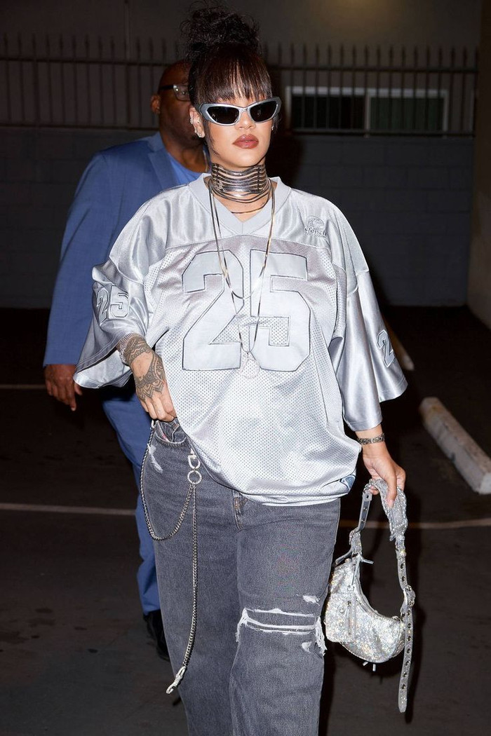 Những itenms không thể thiếu trong tủ quần áo của 'ngôi sao quyền lực nhất Met Gala' Ảnh 7