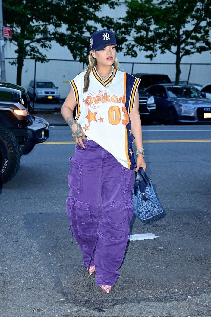 Những itenms không thể thiếu trong tủ quần áo của 'ngôi sao quyền lực nhất Met Gala' Ảnh 5