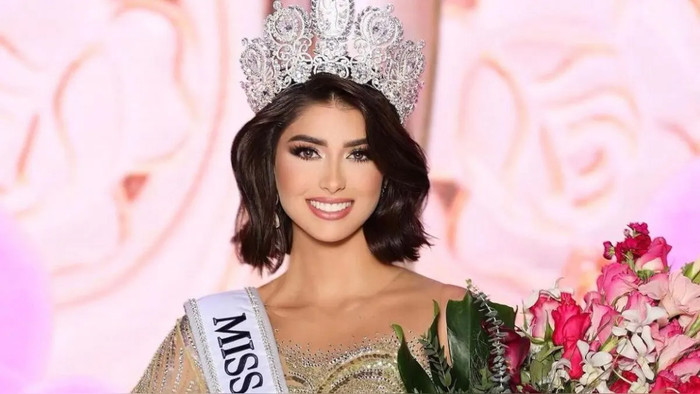 Italy Mora - đại diện Panama tại Miss Universe 2024 từng dính ồn ào đánh bạn cùng thi.