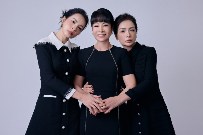 Được biết mẹ ruột của Thuý Hằng - Thuý Hạnh theo đuổi chế độ ăn uống khoa học để giữ gìn sức khoẻ, duy trì vẻ bề ngoài trẻ trung. 