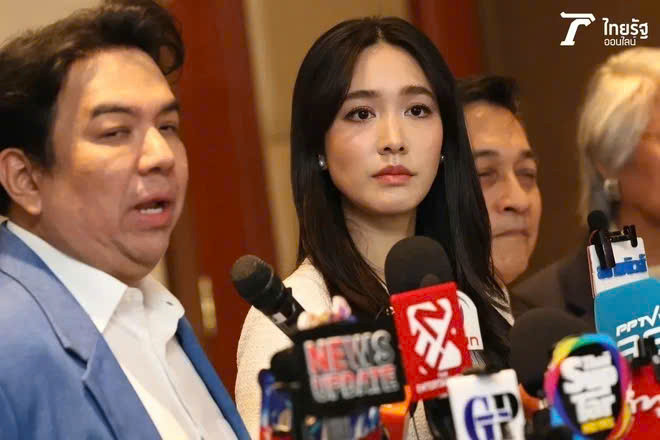 Nữ diễn viên Min Pechaya nhận 9 khoản chuyển nhượng với tổng số tiền là 11,39 triệu baht (khoảng 350.000 USD).