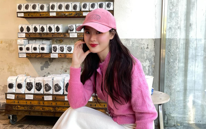 Midu khoe ảnh nét căng, 'visual' gái có chồng khiến netizen không thể rời mắt Ảnh 2