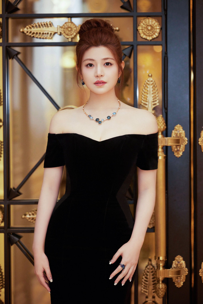 Chỉ vì đeo nhẫn cưới, Trần Nghiên Hy đã bị netizen ghét bỏ.