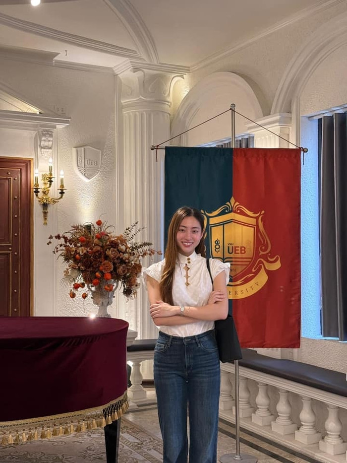 Hoa hậu Lương Thùy Linh tiếp tục theo học lên Tiến sĩ.