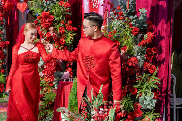 Đám cưới của một cặp đôi đang gây sốt MXH vì quá độc lạ.