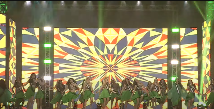 Sân khấu Miss Earth 2024 bị fans sắc đẹp chê trách.