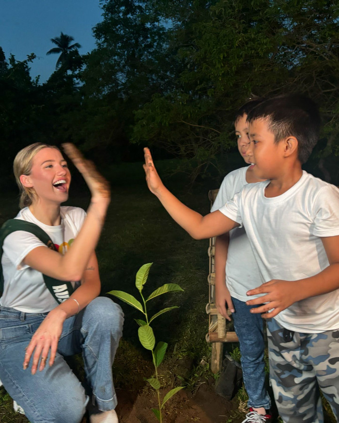 Tại cuộc thi, Jessica Lane luôn năng nổ trong các hoạt động. Được biết, Tân Hoa hậu là ủng hộ bảo vệ môi trường một cách mạnh mẽ và quan tâm sâu sắc đến các vấn đề sinh thái. 