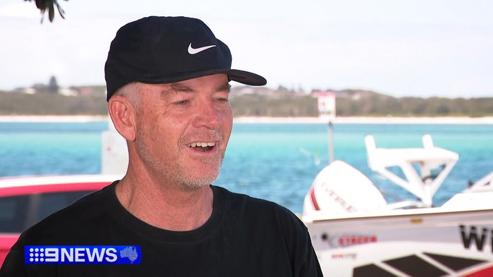 Tiến sĩ Glen Valaire.