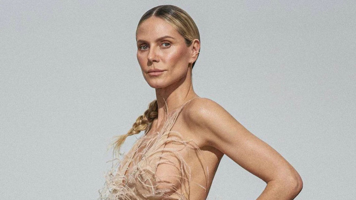 Dù đã bước sang tuổi ngoài 50, Heidi vẫn giữ được vóc dáng và vẻ đẹp trẻ trung như 25 tuổi. Cô từng chia sẻ với truyền thông: 'Trong thâm tâm, tôi cảm thấy như mình mới 25 tuổi. Chồng tôi 33 tuổi và tôi biết mình có nhiều năng lượng hơn anh ấy.'