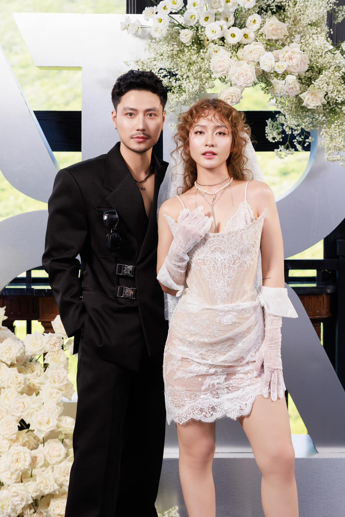 Mối quan hệ hiện tại của Khả Ngân và Thanh Sơn khiến dân tình tò mò sau khi nữ diễn viên tuyên bố cả hai chỉ là đồng nghiệp. (Ảnh:FBNV)