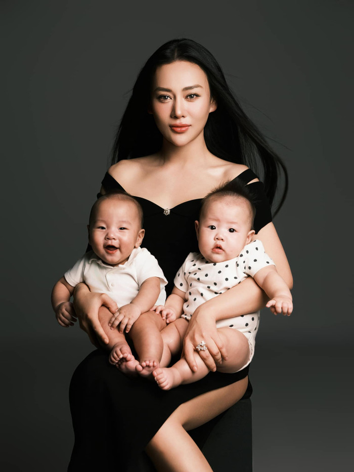 Phương Oanh trước đó còn quyết định đưa con vào thành phố Hồ Chí Minh để yên tâm tập luyện cho chương trình Bước Nhảy Hoàn Vũ. Ảnh: FBNV