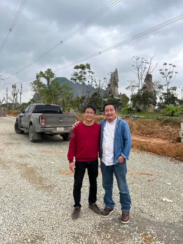 Vũ Hoàng hiện đang là người sáng lập kiêm Giám đốc của một công ty về công nghệ. Doanh nghiệp của Lê Vũ Hoàng chuyên sản xuất và cung cấp các thiết bị ứng dụng công nghệ Internet of Things. Trụ sở Nghiên cứu và Phát triển (R&D) đặt tại Melbourne, Australia, ngoài ra còn có chi nhánh tại Việt Nam.