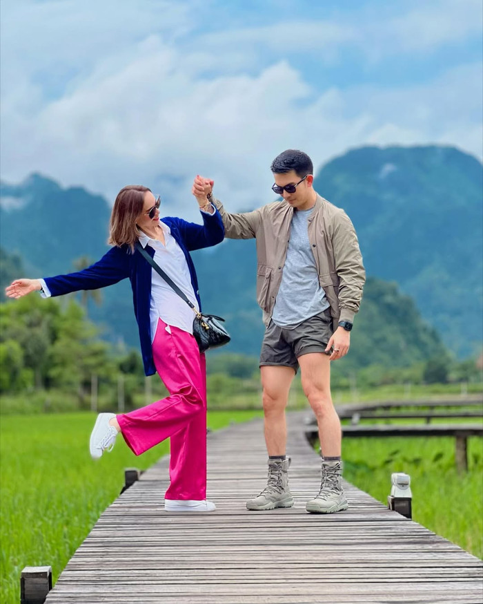 Nữ ca sĩ nổi tiếng chia tay chồng sau 15 năm chung sống Ảnh 3