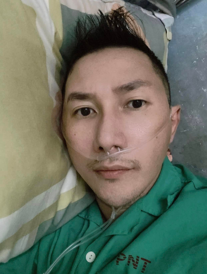 Anh cho biết có thời điểm nguy kịch, không tự thở được và rút oxy ra là chết liền. (Ảnh FBNV)