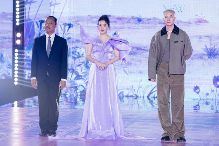 Khánh Thi gây ấn tượng với visual mặn mà, quyến rũ khi làm Giám khảo cho Bước Nhảy Hoàn Vũ năm nay. Ảnh: FBNV