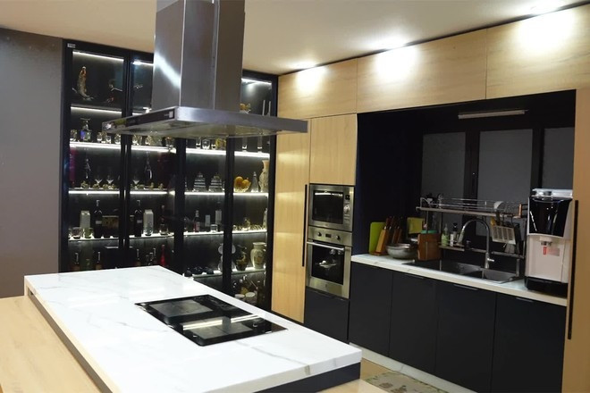 Choáng cuộc sống hiện tại của nam nghệ sĩ Việt từng sở hữu 1.000 cây vàng, chi trăm tỷ để mua xe hơi Ảnh 3