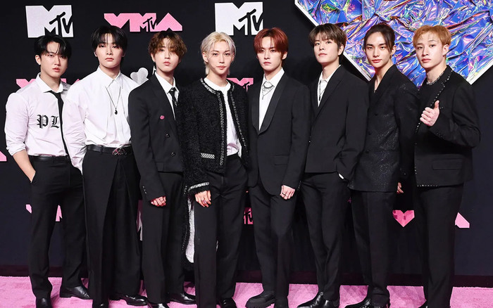 Stray Kids đang tiệm cận danh xưng 'Nghệ sĩ toàn cầu' sau BTS? Ảnh 2